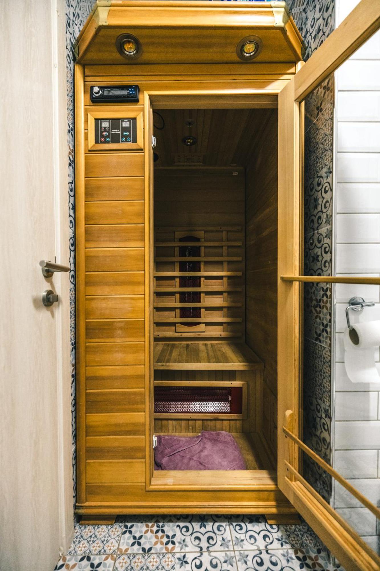 Spa Apartment Yang - Hot Tub, Sauna, Spa Novi Sad Exterior photo